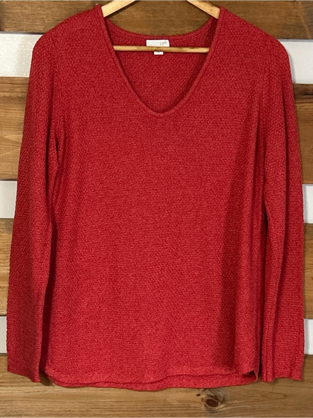 J. Jill Shades of Red Tight Knit V-Neck Pull Over Sweater Cozy Size Medium